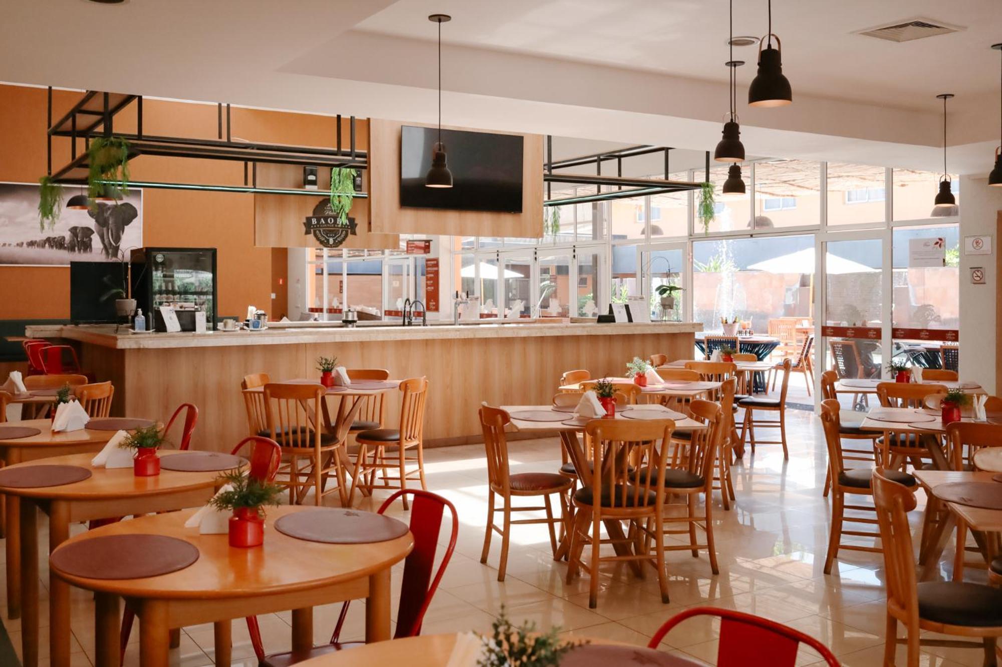 Carlton Plaza Baoba Hotel Taubate Exterior photo