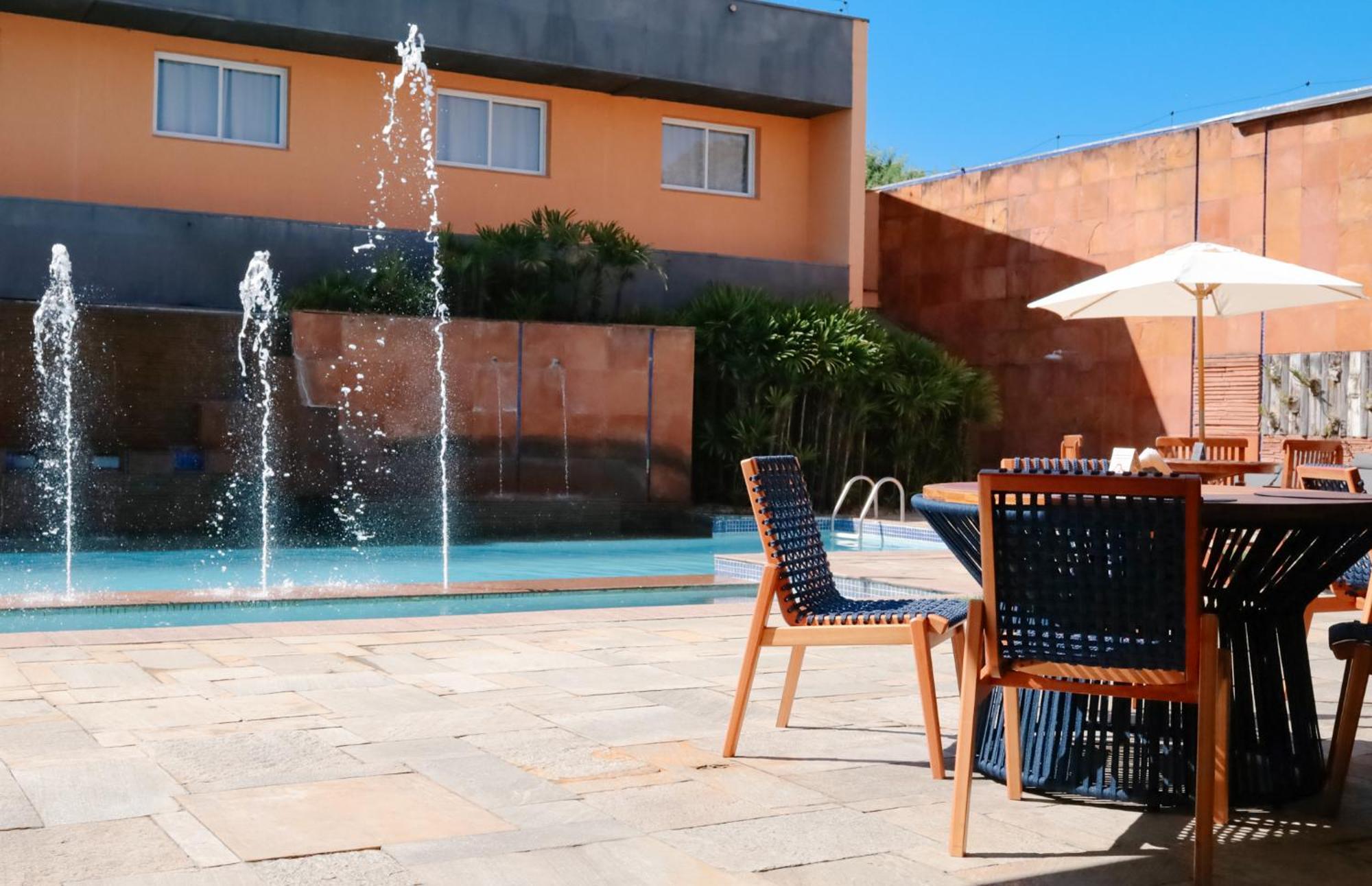 Carlton Plaza Baoba Hotel Taubate Exterior photo