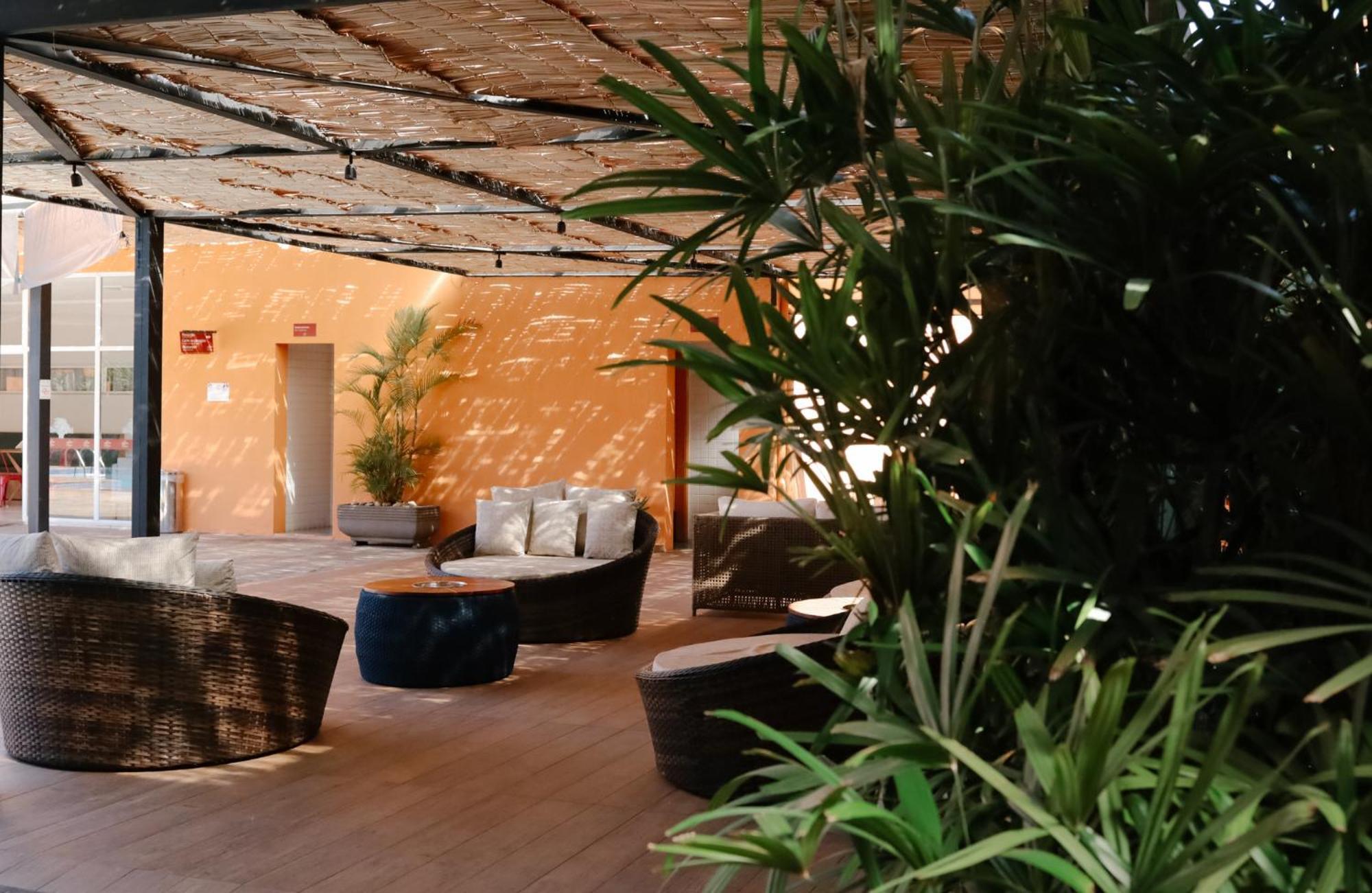 Carlton Plaza Baoba Hotel Taubate Exterior photo