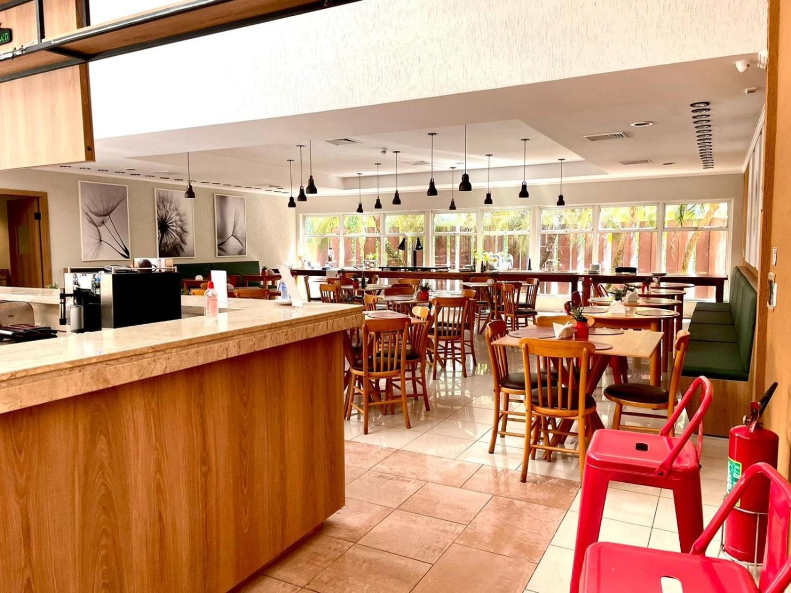 Carlton Plaza Baoba Hotel Taubate Exterior photo